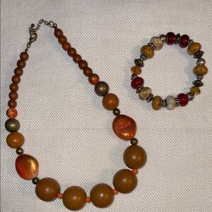 Vintage Beaded Set. Necklace & Bracelet Set / 15-16”/7-8”